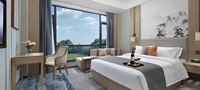 赛楠酒店(广州中大鹭江地铁站店)图片