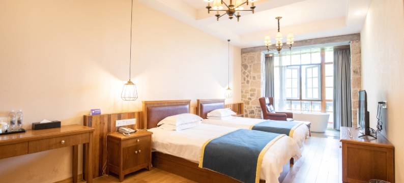 芦花荡饭店(莫干山山顶店)图片