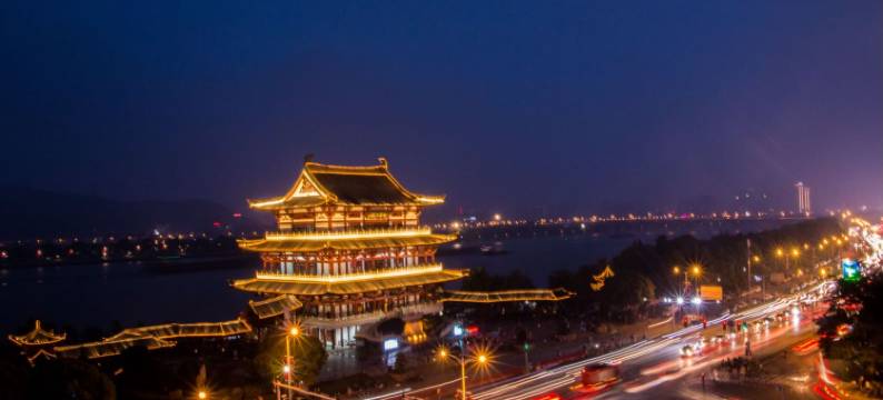 长沙五一广场国金街轻居酒店图片