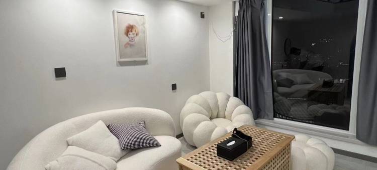 银川凡尘·Loft艺术酒店(吾悦广场店)图片