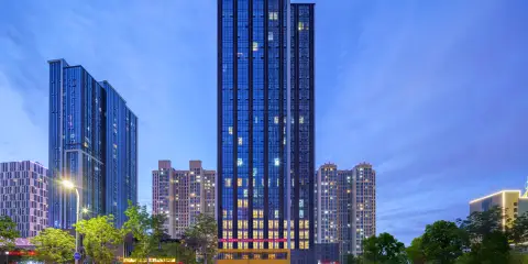 悅享·歡朋酒店(經開萬達廣場高鐵站店)