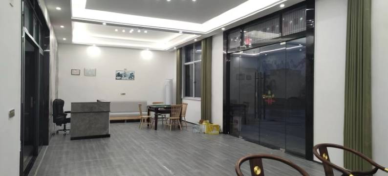 望仙谷·鹏锦·原木环山观景美宿(华坛山汽车站店)图片