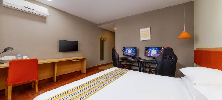 艺龙安云酒店(万绿园友谊阳光城店)图片