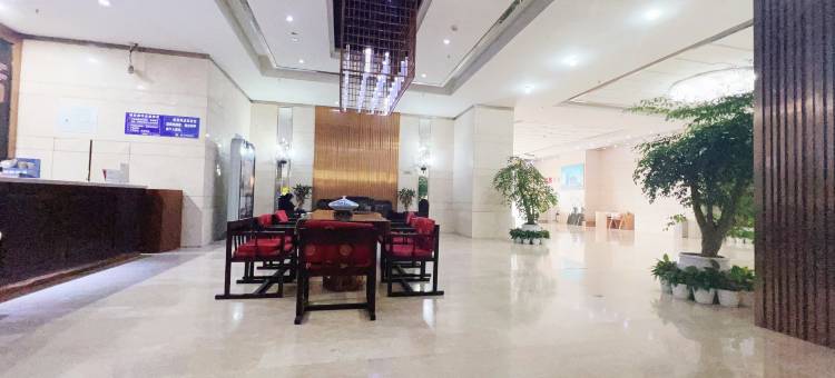 芽朵酒店(欢乐谷金牛公园地铁站店)图片