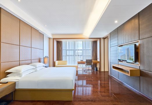 Ramada Plaza Shenzhen North Hotel Overview
