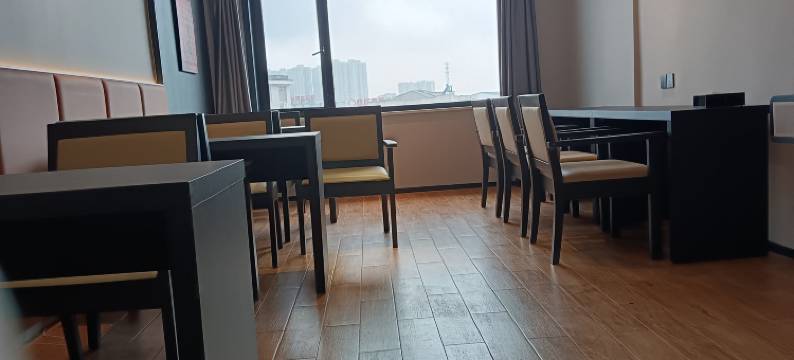 尚宿·轻享酒店(华容步步高新天地店)图片