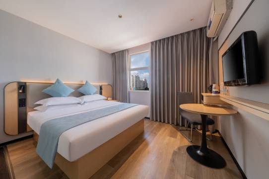 优程八桂酒店(南宁朝阳广场地铁站三街两巷店)