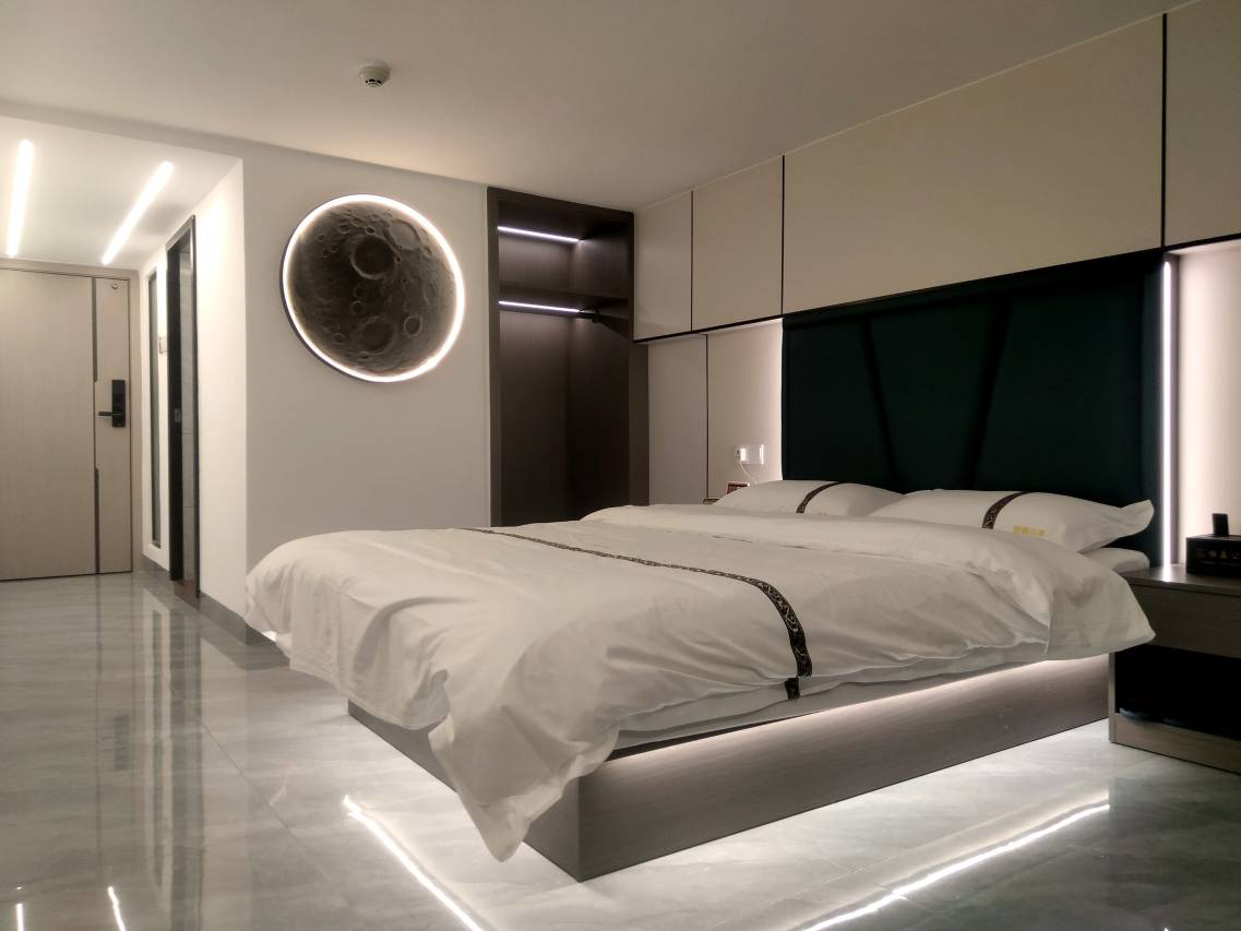 恒森公寓(湛江万达广场店)