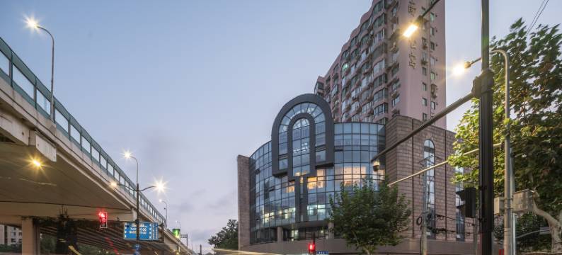 和光青年(上海光大会展中心漕宝路地铁站店)图片