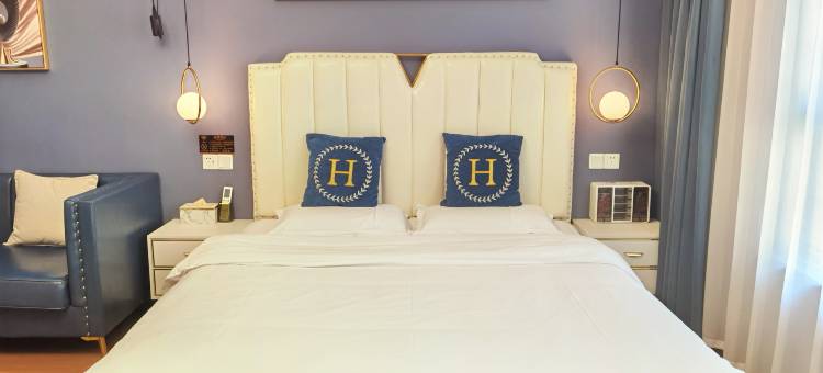 江阴蓝心居影院酒店图片