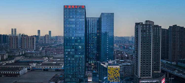 亦镜空中花园酒店(万家丽广场地铁站东盈广场店)图片