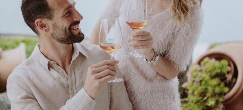 贝拉酒店及餐厅(BELLA HOTEL & LEISURE)图片