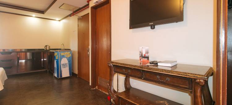 红多兹酒店近宿务兰德斯超市(RedDoorz Plus New Era Budget Hotel Mabolo former Reddoorz near Landers Superstore Cebu City)图片