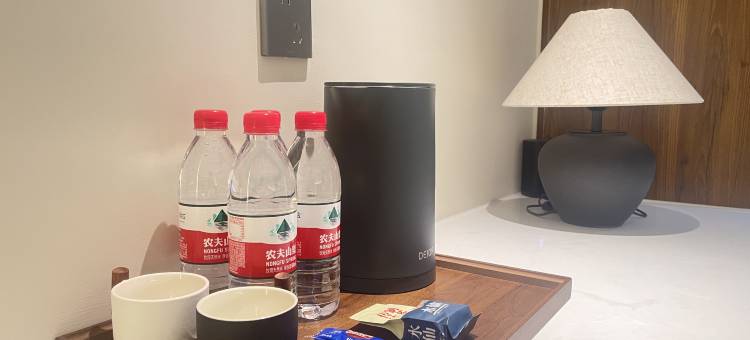 小咩很困民宿(乌兰察布万达广场博物馆店)图片