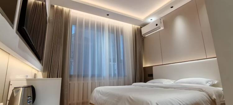 吉林华隆商务宾馆(江城广场天主教堂店)图片