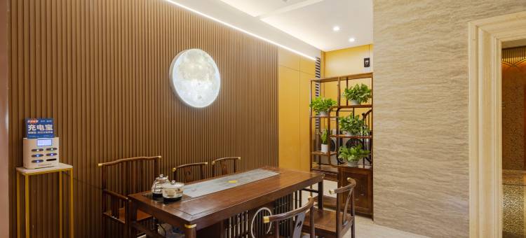 如家睿柏·云酒店(武汉东西湖五环体育中心店)图片