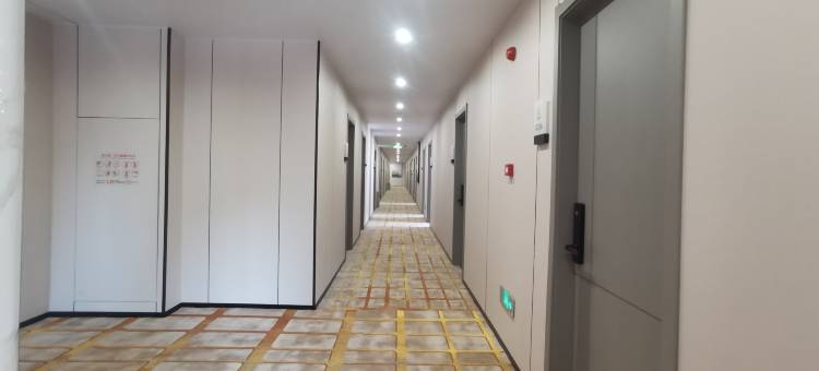 亚悦酒店(景德镇陶溪川文创街区雕塑瓷厂店)图片