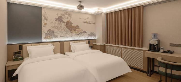 艺龙瑞云酒店(张掖西站钟鼓楼店)图片