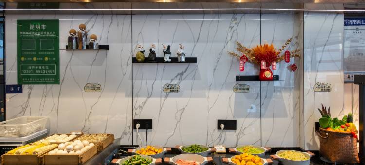 夕月亮酒店(昆明南亚风情第一城店)图片