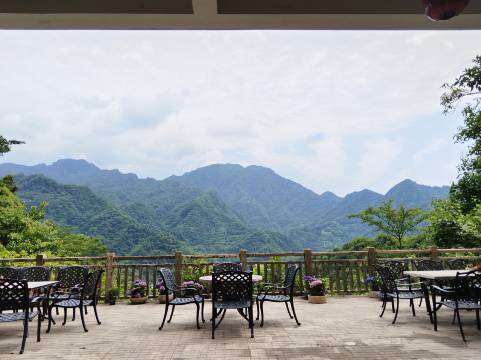 青城泰安雅居民宿(青城后山店)