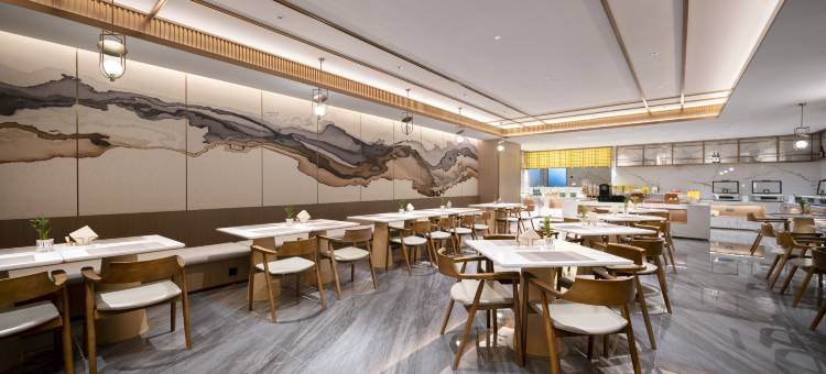 艺龙酒店(武汉黄鹤楼长江大桥店)图片