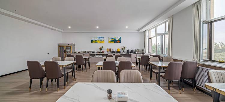 柏曼酒店(格尔木店)图片