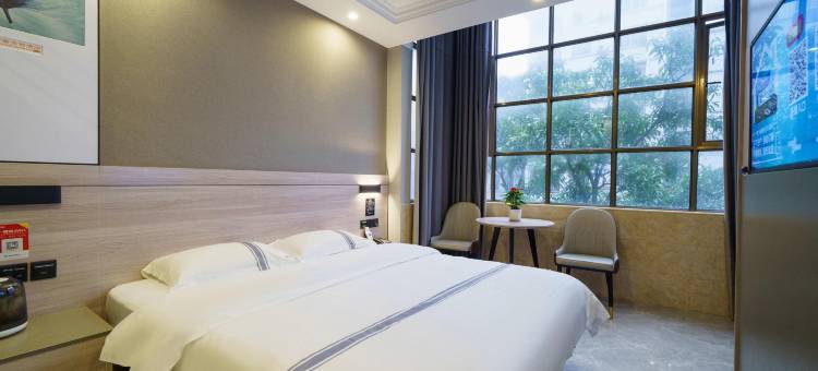 豪泰酒店(东兴国门景区口岸店)图片