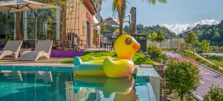 半亩梯田星空泳池度假美宿(皖南川藏线店)图片