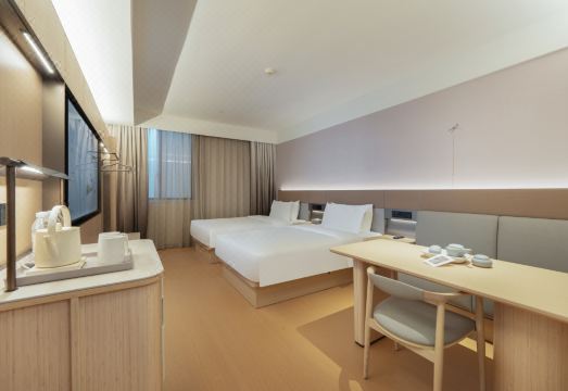 JI Hotel (Xiamen Zhongshan Road Pedestrian Street) Hotel Overview