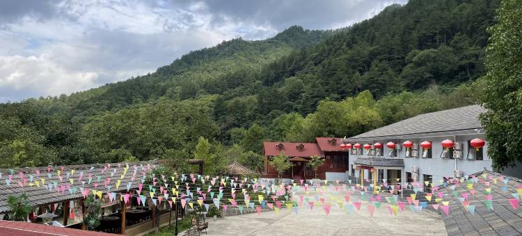 黄柏塬隐仙山庄图片