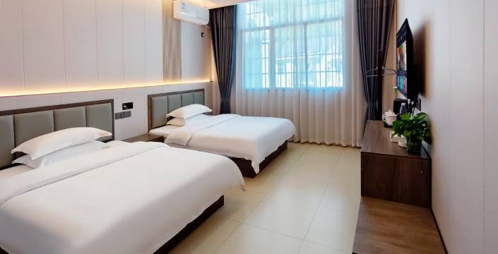 香山民宿(边城茶峒景区店)