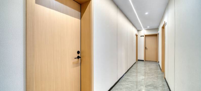 颐中酒店(杭州西湖湖滨中河北路地铁站店)图片