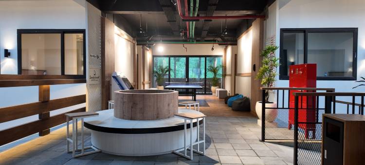 詹布卢武克布罗莫高级旅舍(Jambuluwuk Bromo Poshtel)图片