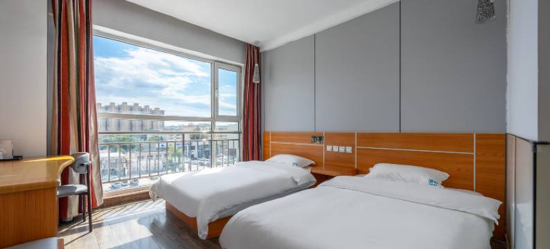 菲桐假日酒店(涞源站店)图片