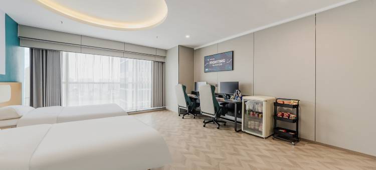 网鱼电竞酒店(高速滨湖时代广场店)图片