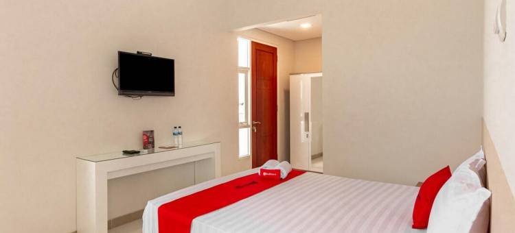 红多兹伊斯兰酒店@凯布隆(RedDoorz Syariah @ Kebraon)图片