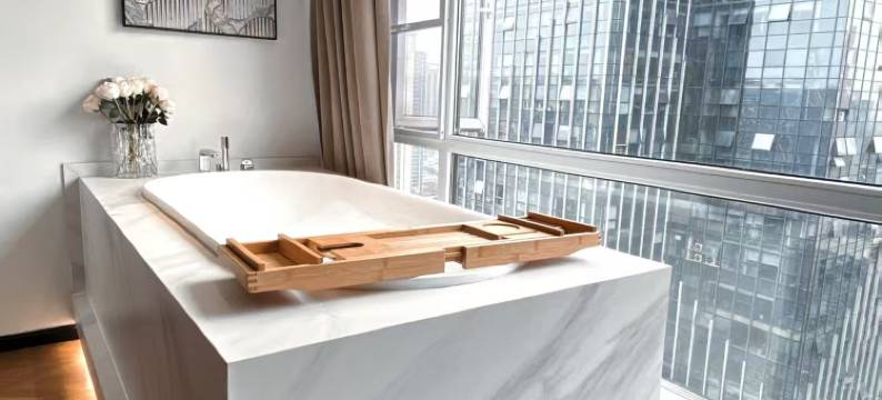 柒月·新屿设计师全智能民宿(乐山高铁站店)图片