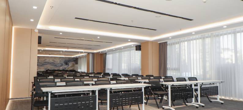 白玉兰酒店(南京奥体中心河西金鹰店)图片