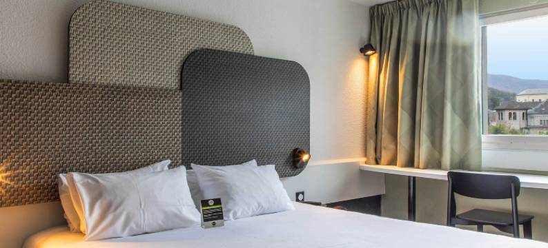 卢尔德中心B&B住宿加早餐酒店(B&B HOTEL Lourdes Centre Gare 3 étoiles)图片