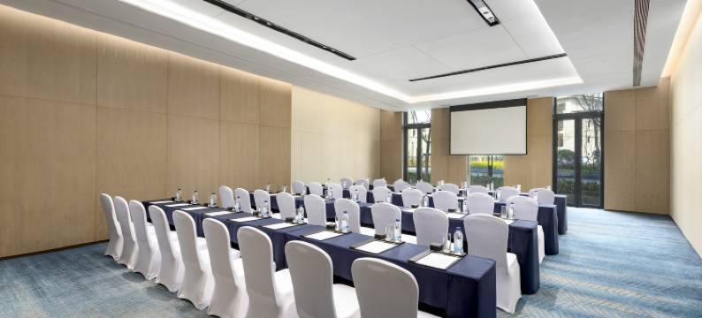 咸阳双照湖假日酒店图片