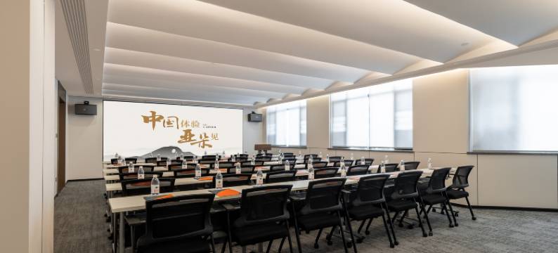 赣州登峰大道亚朵酒店图片