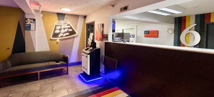 杰弗逊维尔城6号汽车旅馆-路易斯维尔(Motel 6 Jeffersonville, in - Louisville)图片