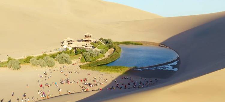 敦煌云途雅居·DesertMoon大漠度假民宿(鸣沙山月牙泉中门店)图片