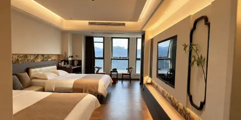 江瀾•RIVER•影院美宿(宜昌三峽遊客中心萬達廣場店)