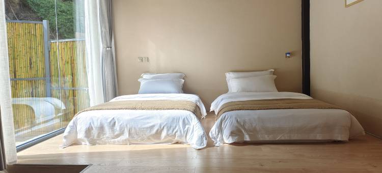 洼居美术馆凹院图片