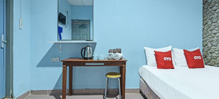 OYO 90736 Lh雷萨克汽车旅馆(OYO 90736 Lh Resak Motel)图片