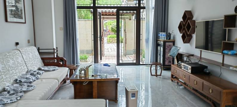 观湖假日酒店(易县易水湖太行水镇店)图片