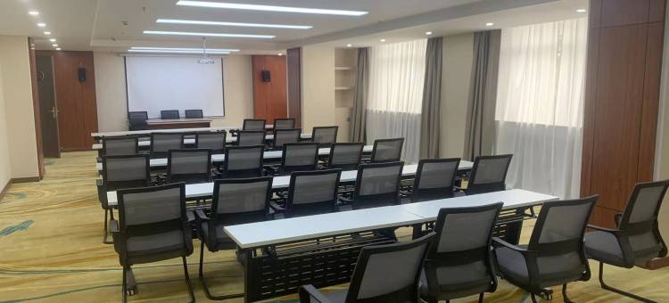 玉树罗曼假日酒店图片