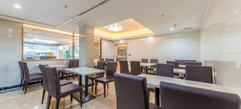 龙峯睿柏云酒店(英西峰林走廊店)图片