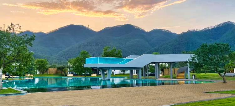 清远泉现温泉民宿图片